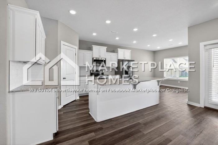 439 N Otoe St - Photo 7 of 31