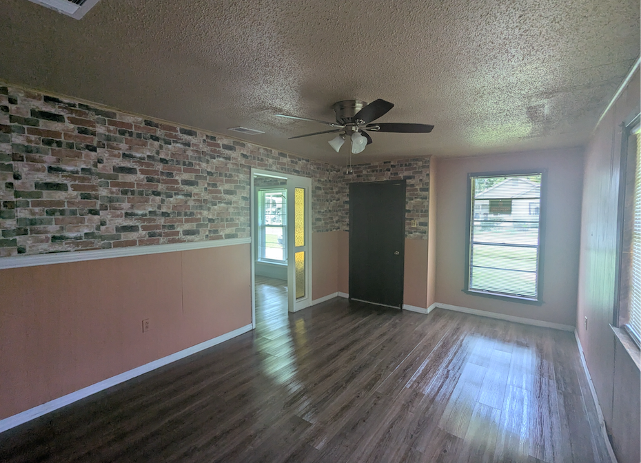 1131 Avenue C #NA - Photo 4 of 11