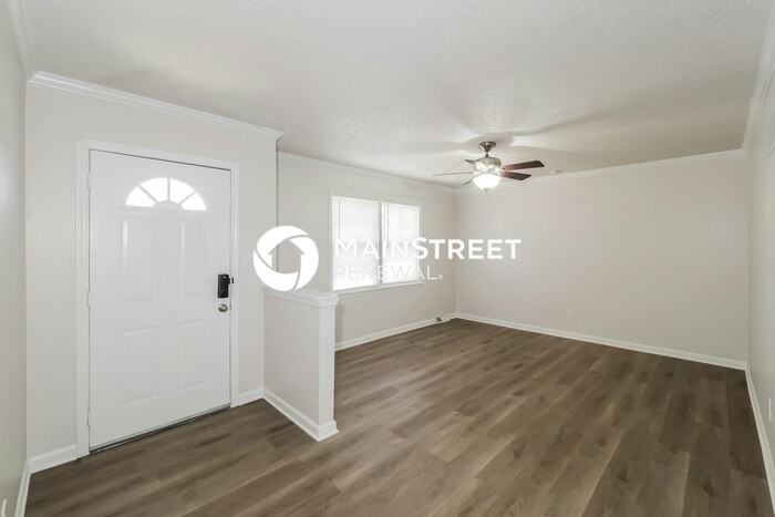 1702 Ne White Dr - Photo 4 of 19