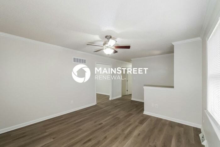 1702 Ne White Dr - Photo 6 of 19