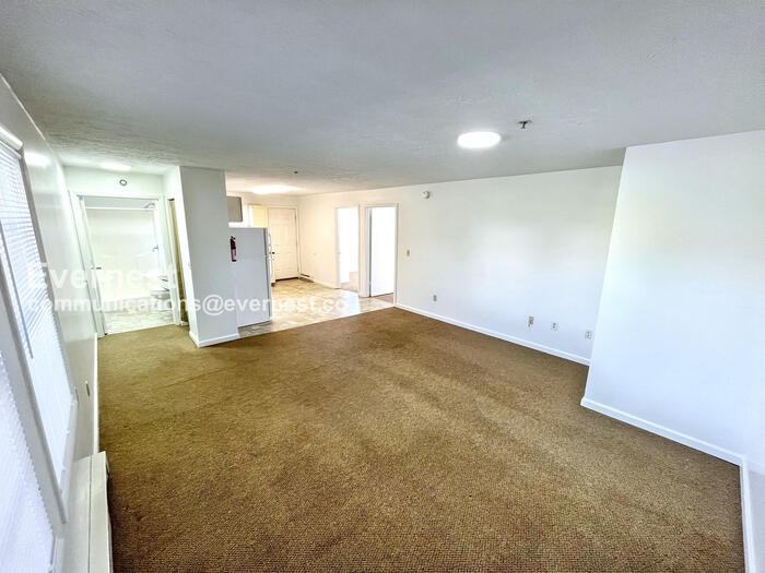 2 Bob Cat Ct #2B - Photo 3 of 9