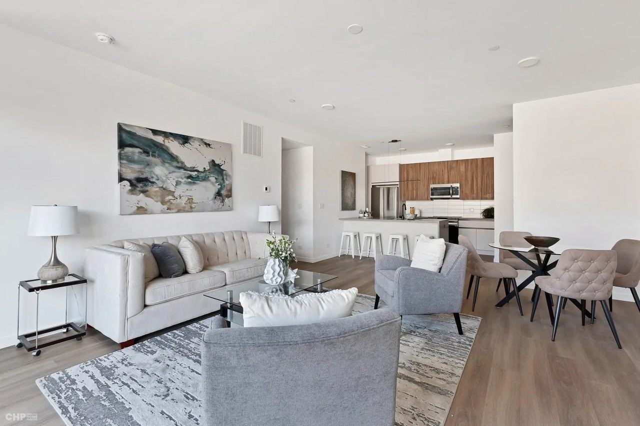 204 S Leavitt St #201 - Photo 6 of 19