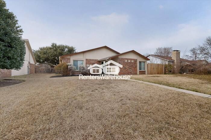 2913 Monarch Dr - Photo 2 of 40