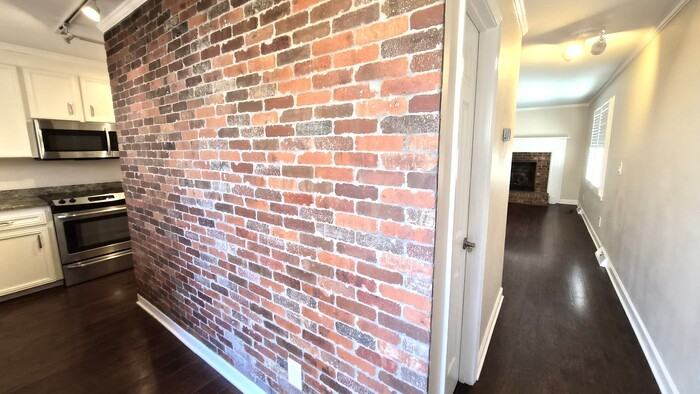 900 N Main St - Photo 3 of 19