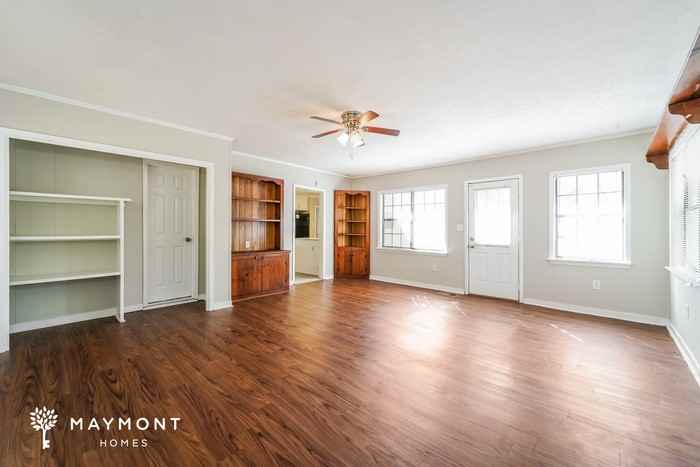 3147 Bilgray Dr - Photo 2 of 11