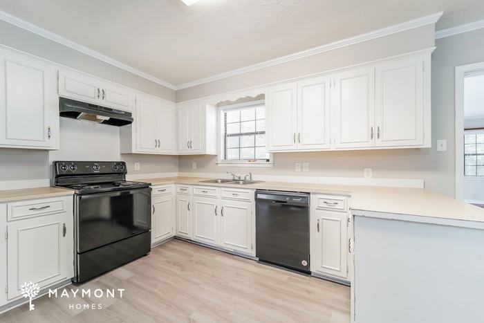 3147 Bilgray Dr - Photo 3 of 11