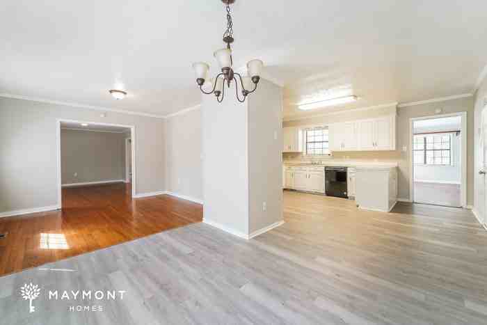 3147 Bilgray Dr - Photo 4 of 11