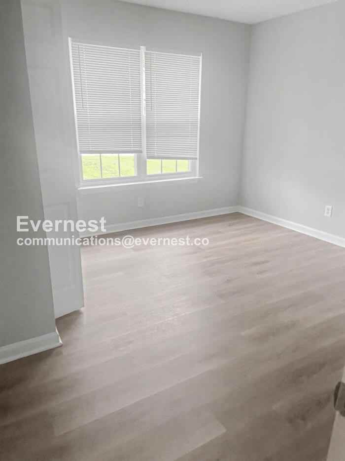 3221 Lasalle St - Photo 5 of 14