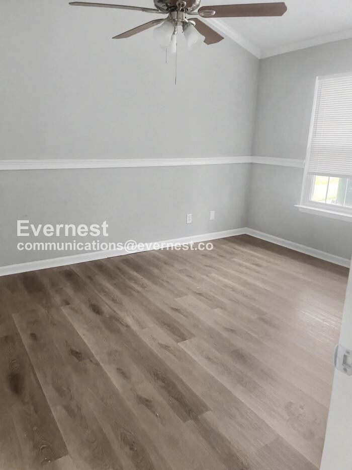 3221 Lasalle St - Photo 7 of 14