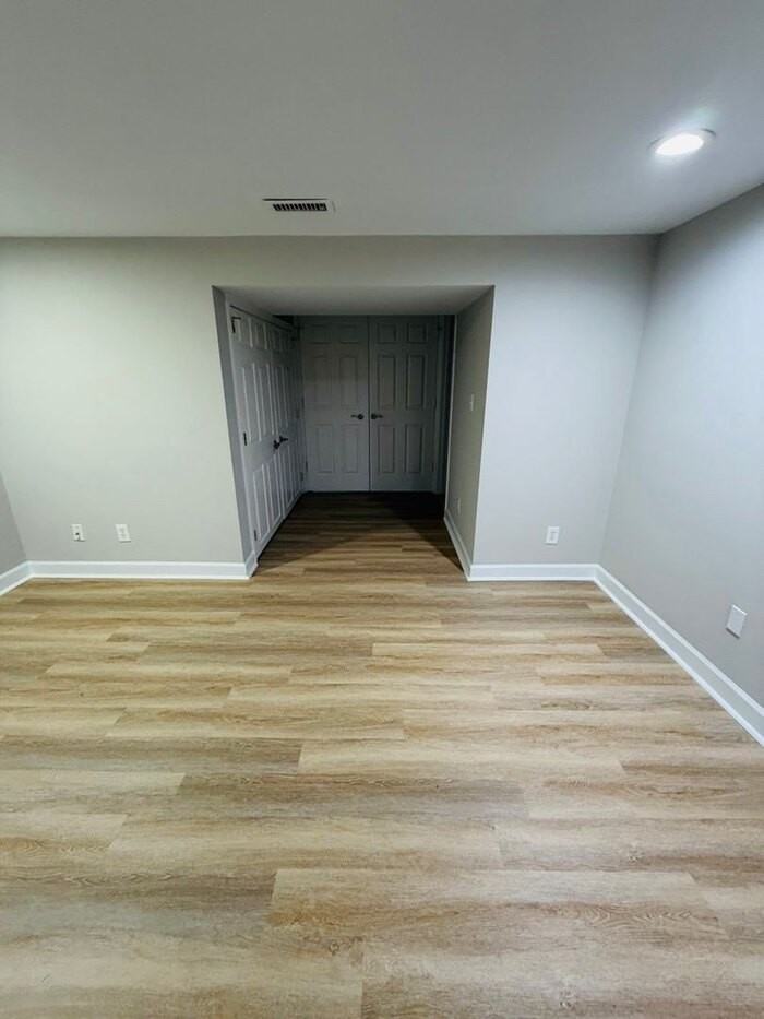 1917 Wareham Rd - Photo 7 of 10