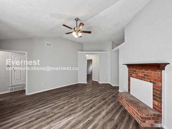 7625 Iris Dr - Photo 7 of 19