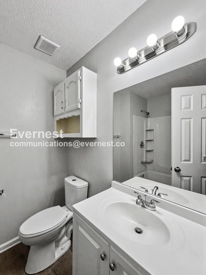 10005 Riggan Dr - Photo 7 of 22