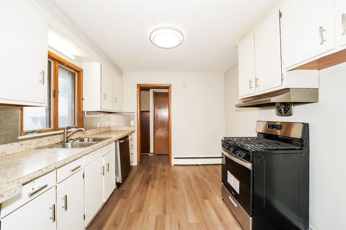 150 E 272nd St - Photo 5 of 14