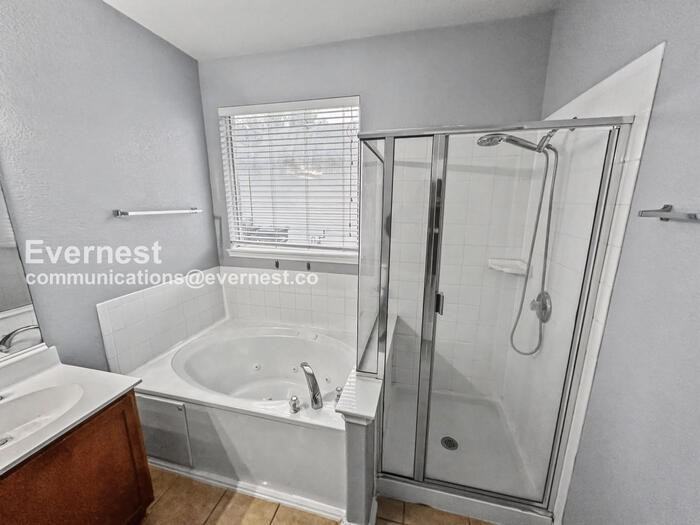 188 Oxford Dr - Photo 5 of 10