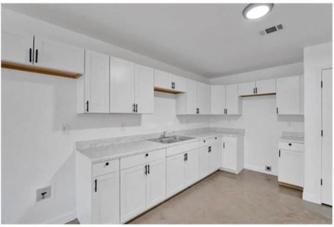 3114 Pacific Ave - Photo 3 of 4