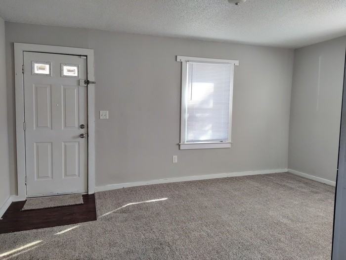 418 Lincoln St Sw - Photo 3 of 8