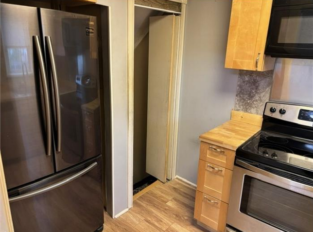 5242 Patrick Henry Dr - Photo 5 of 23