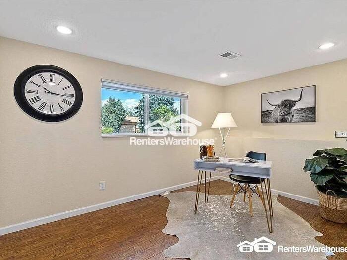 338 Saturn Pl - Photo 7 of 24