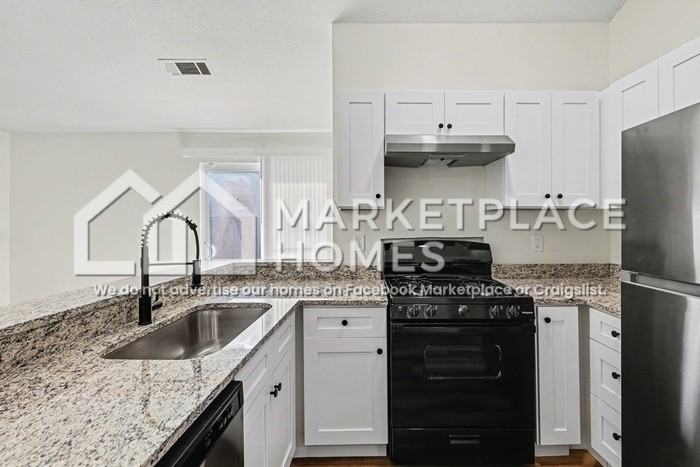 7960 E Field Dr - Photo 7 of 24