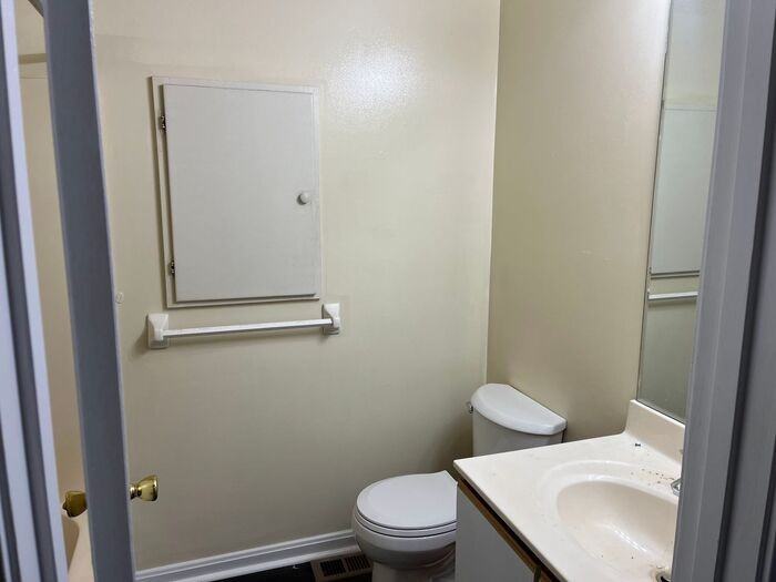 9811 Michael Edward Dr - Photo 5 of 7