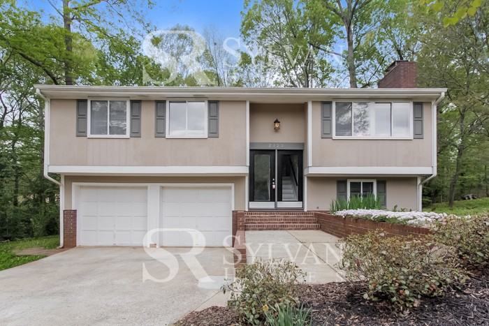 2122 Kingstree Cir - Photo 4 of 16