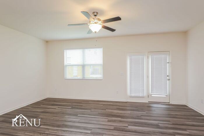 3096 Calcutta St - Photo 7 of 20