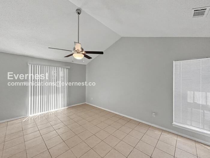 6260 Somerset Dr - Photo 4 of 14