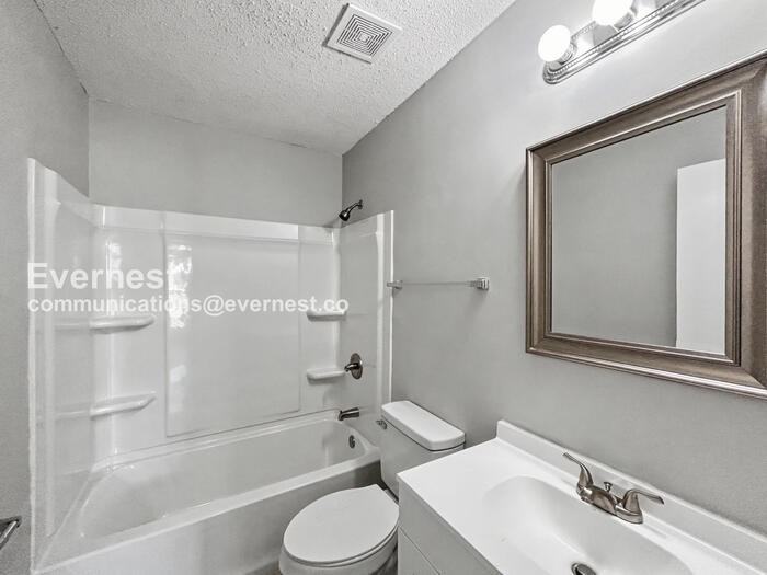 6260 Somerset Dr - Photo 5 of 14