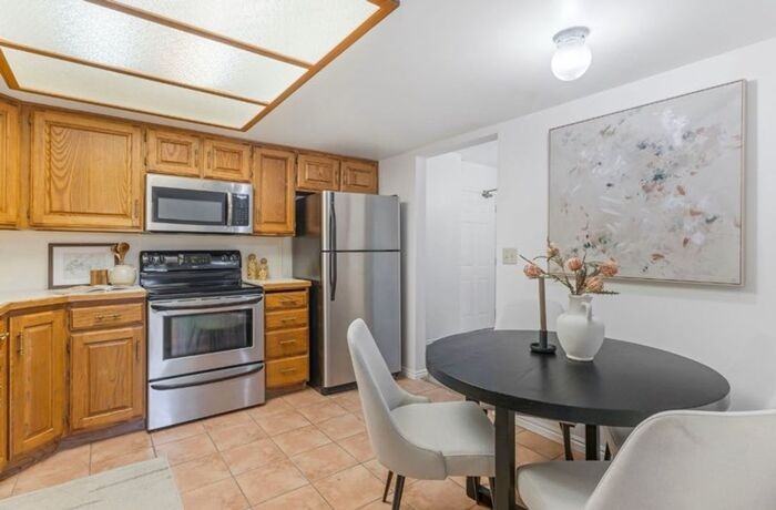 115 S 1100 E #510 - Photo 4 of 13