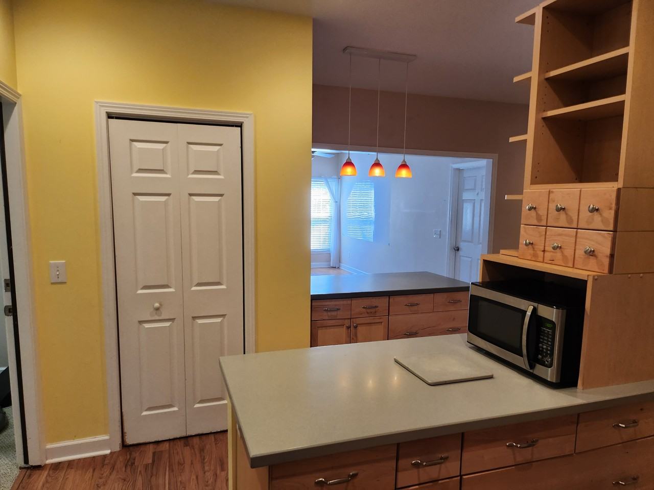 1092 Fairmont Park Dr - Photo 7 of 39