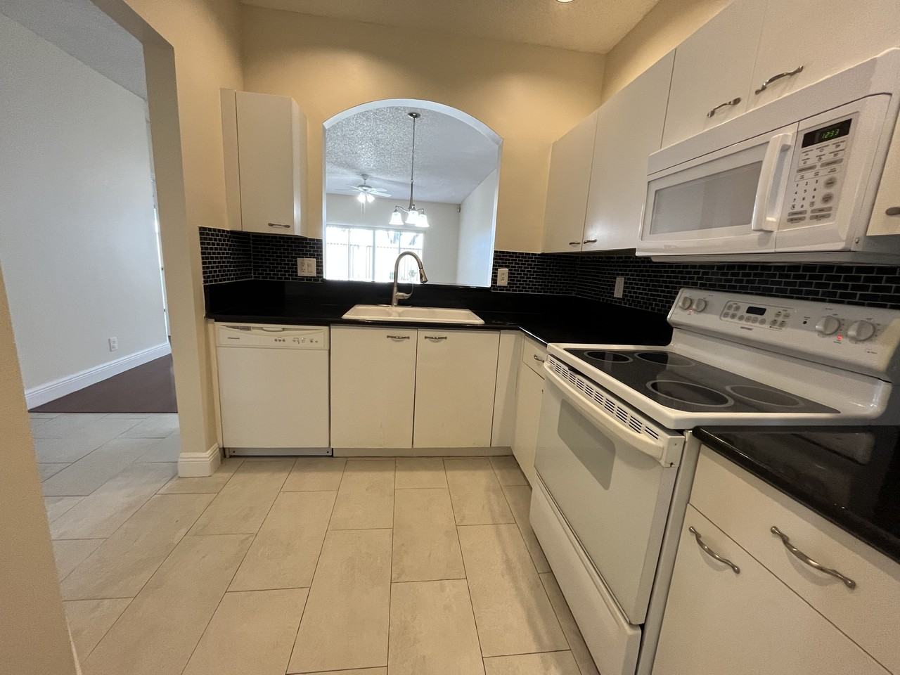 4259 Sw 10th Ct #447 - Photo 2 of 20