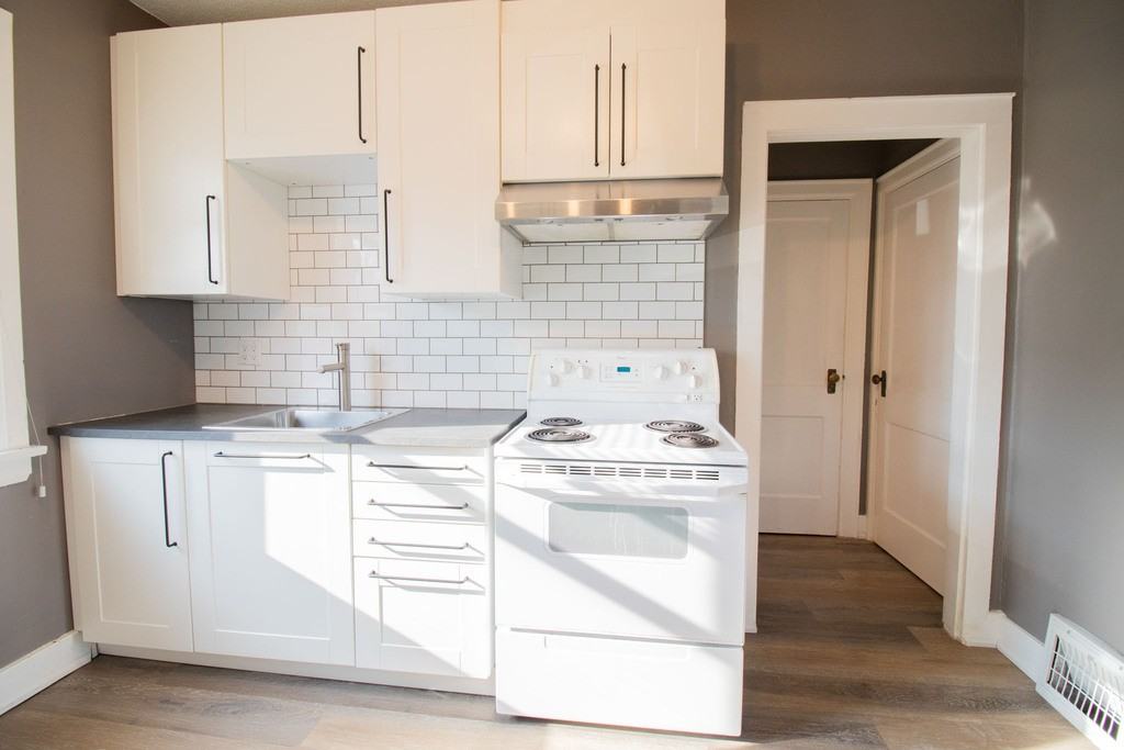 106 Grass Ave - Photo 3 of 36