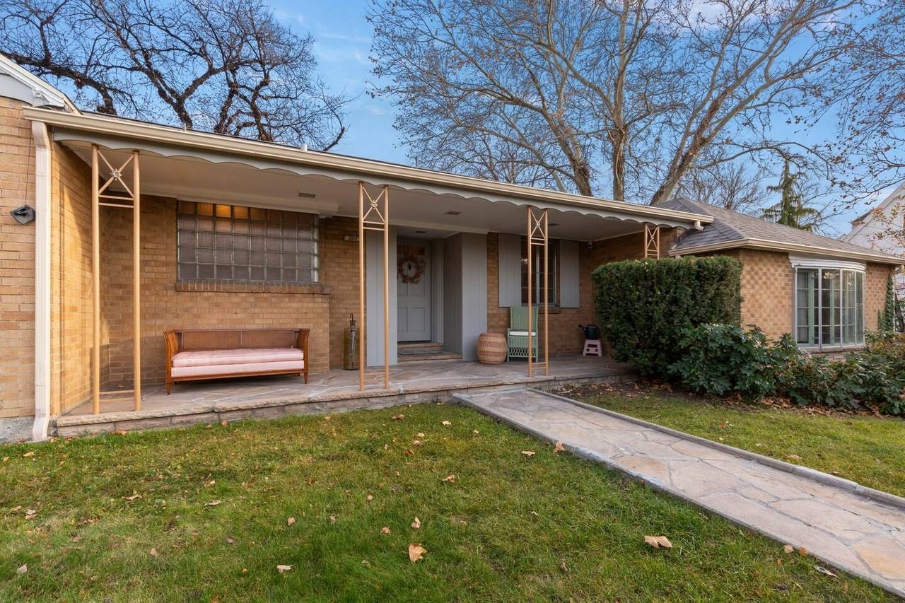 280 E Mountain View Dr - Photo 6 of 50