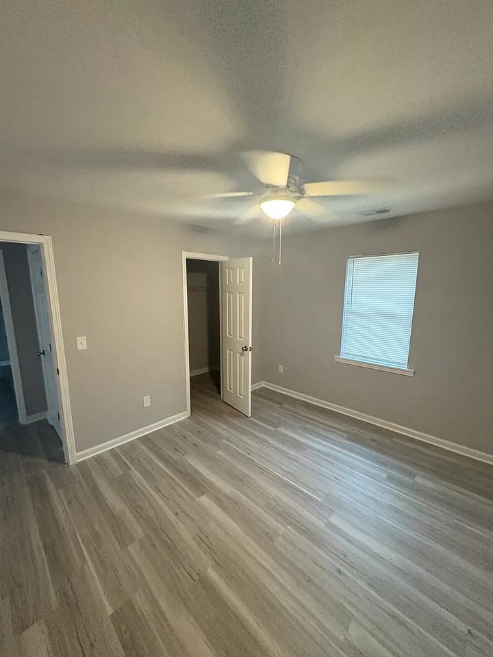 1637 Pinedale Cir Nw - Photo 3 of 9