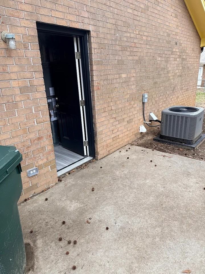 1637 Pinedale Cir Nw - Photo 7 of 9