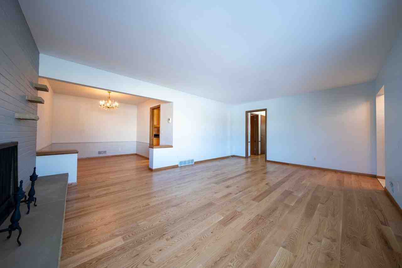 5209 W 61st St #1 - Photo 5 of 43