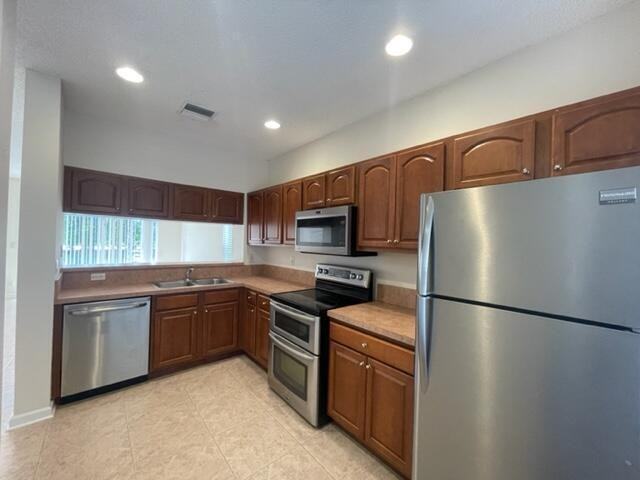 5219 Palmbrooke Cir #1 - Photo 3 of 31