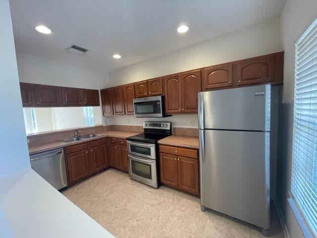 5219 Palmbrooke Cir #1 - Photo 5 of 31