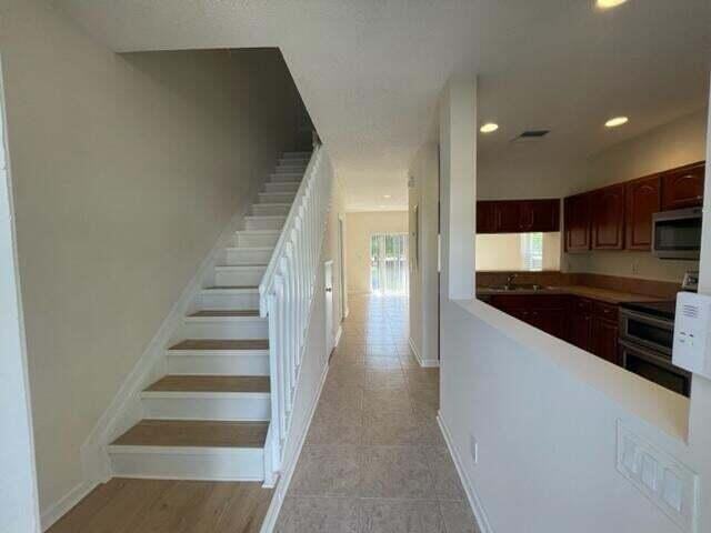 5219 Palmbrooke Cir #1 - Photo 7 of 31