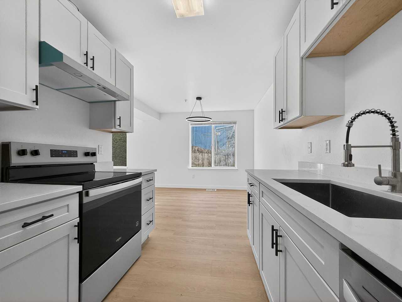 7434 Beverly Ln #B - Photo 2 of 25