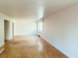 featured image of 2010 Barclay St