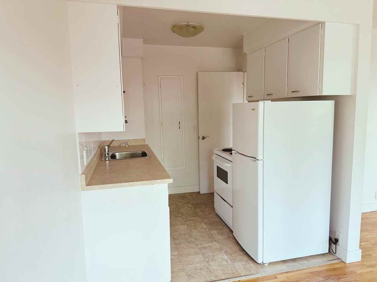 Conn Lodge - Photo 5 of 9