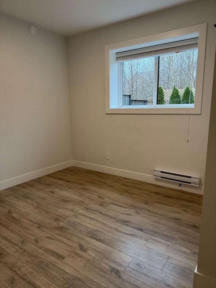 24625 105 A Avenue - Photo 4 of 9