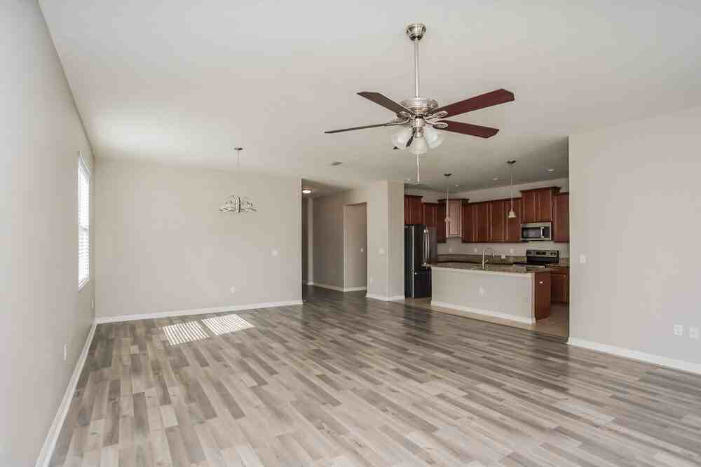 1309 Oak Pond St - Photo 3 of 16