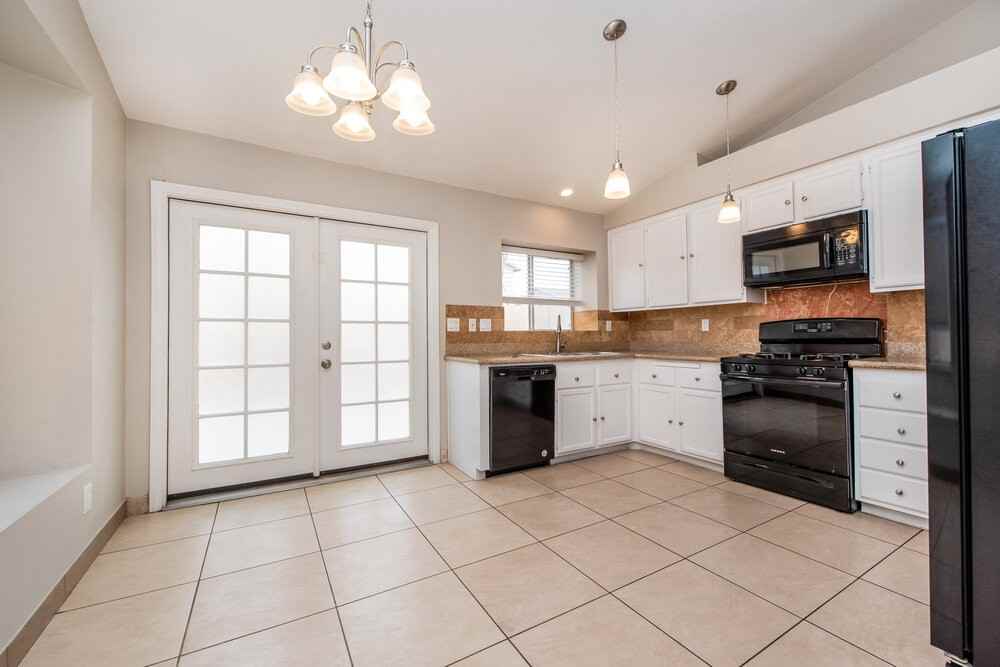 1532 Helen Belle Dr - Photo 5 of 16