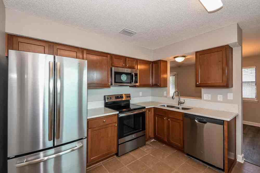 7974 Amandas Crossing Dr E - Photo 7 of 16