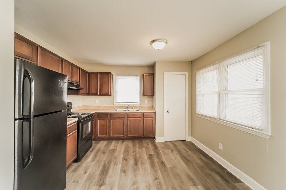 1100 Bilmark Ave - Photo 7 of 16