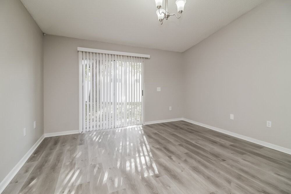 562 Wekiva Bluff St - Photo 6 of 16