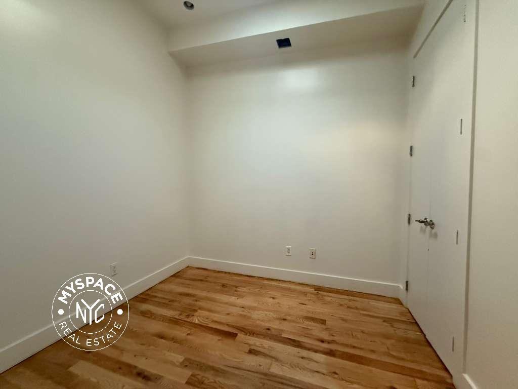 168 Cooper St #3L - Photo 5 of 12