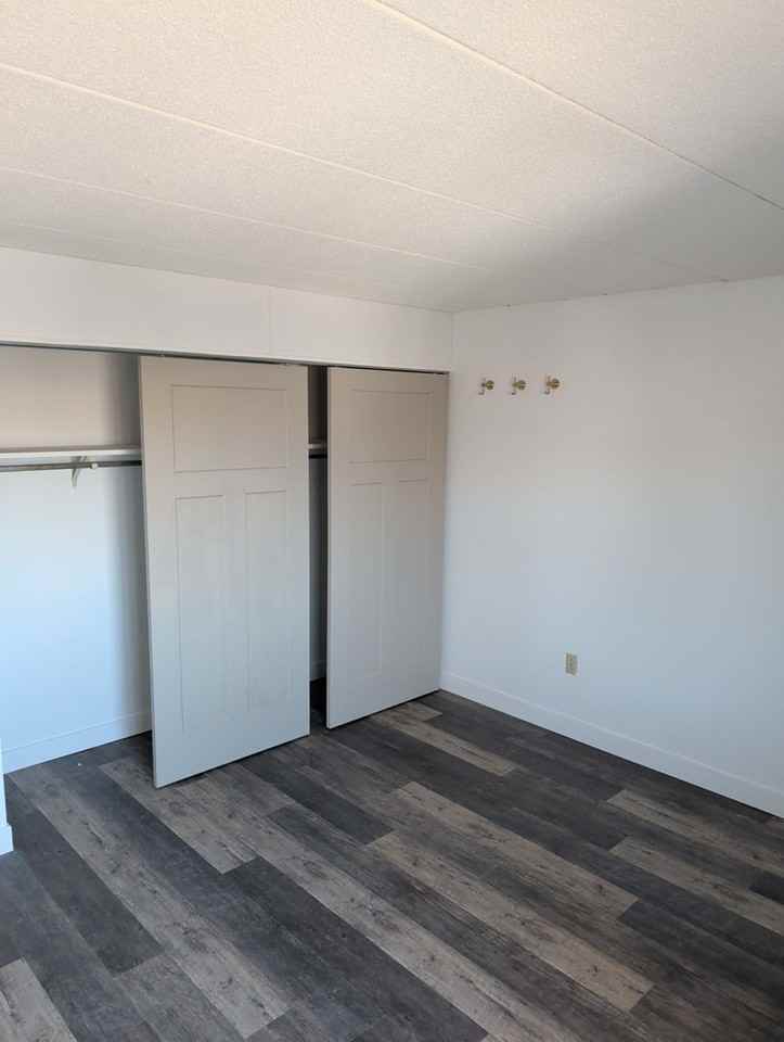 St. Vallerie Apartments - Photo 7 of 16